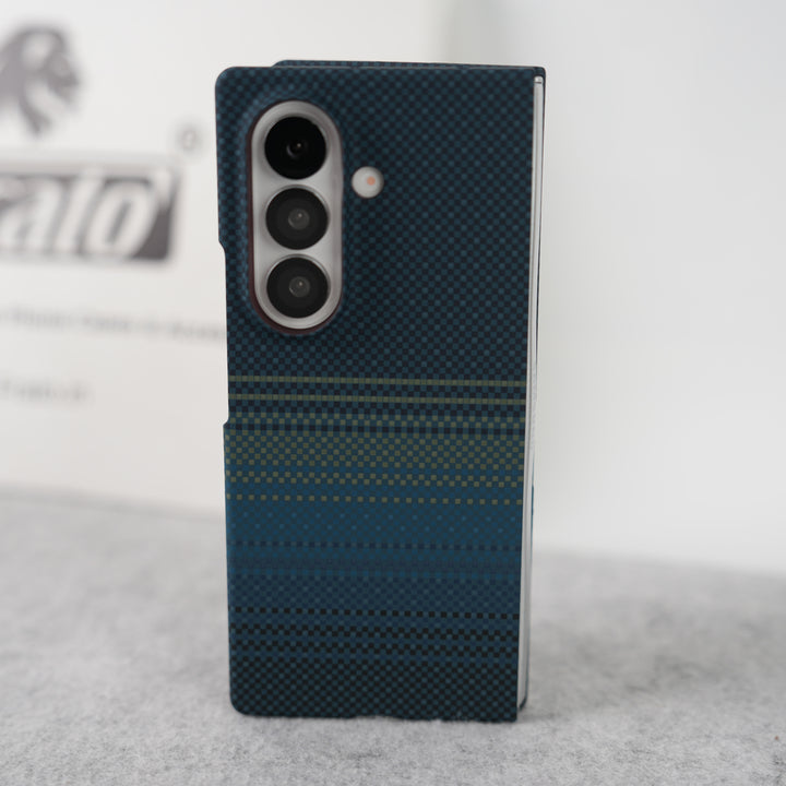 Samsung Galaxy Z Fold 7 Carbon Fiber Texture Aramid Design Hard Pc MagSafe Case Cover