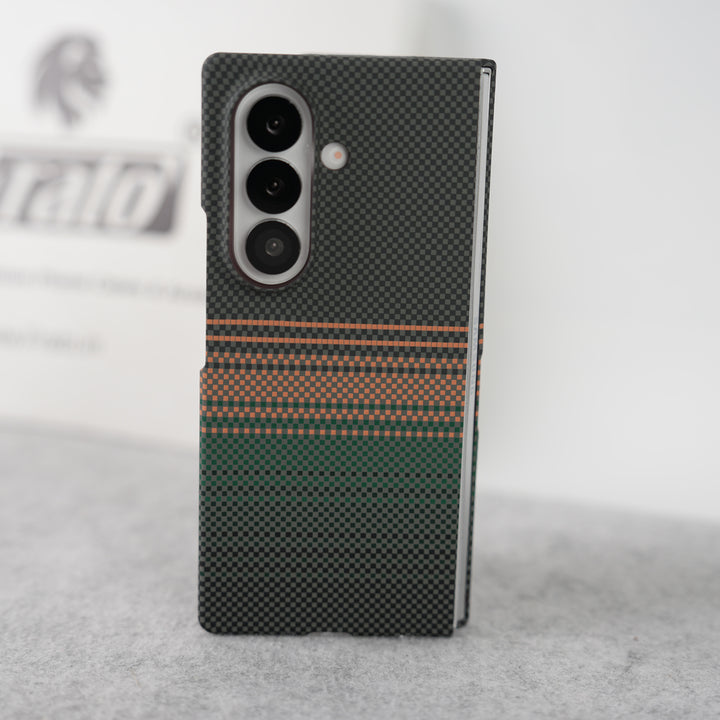 Samsung Galaxy Z Fold 7 Carbon Fiber Texture Aramid Design Hard Pc MagSafe Case Cover