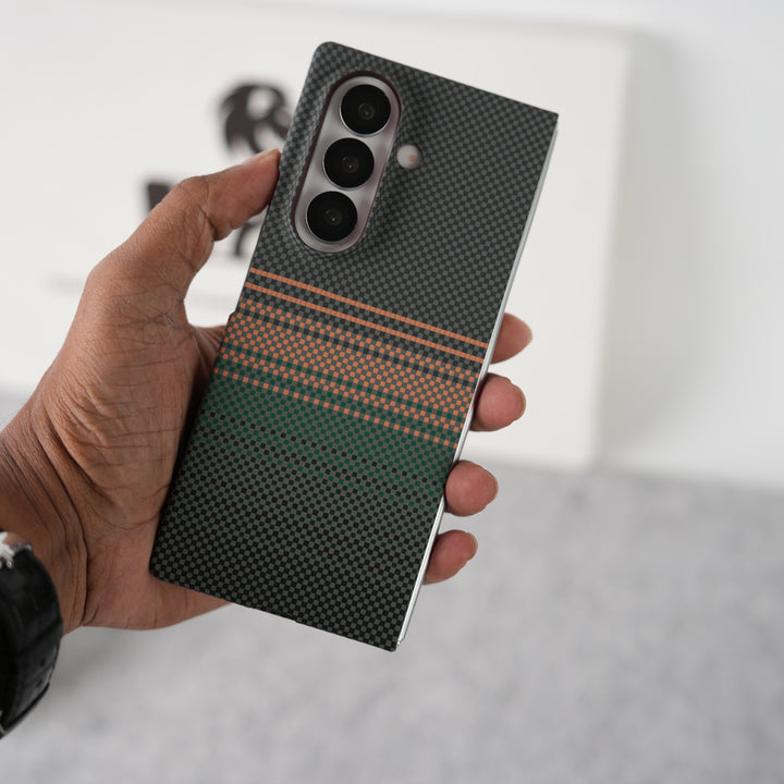 Samsung Galaxy Z Fold 7 Carbon Fiber Texture Aramid Design Hard Pc MagSafe Case Cover