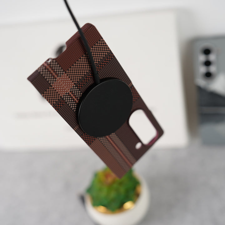 Samsung Galaxy Z Fold 7 Carbon Fiber Texture Aramid Design Hard Pc MagSafe Case Cover