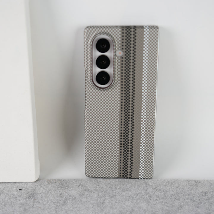 Samsung Galaxy Z Fold 7 Carbon Fiber Texture Aramid Design Hard Pc MagSafe Case Cover