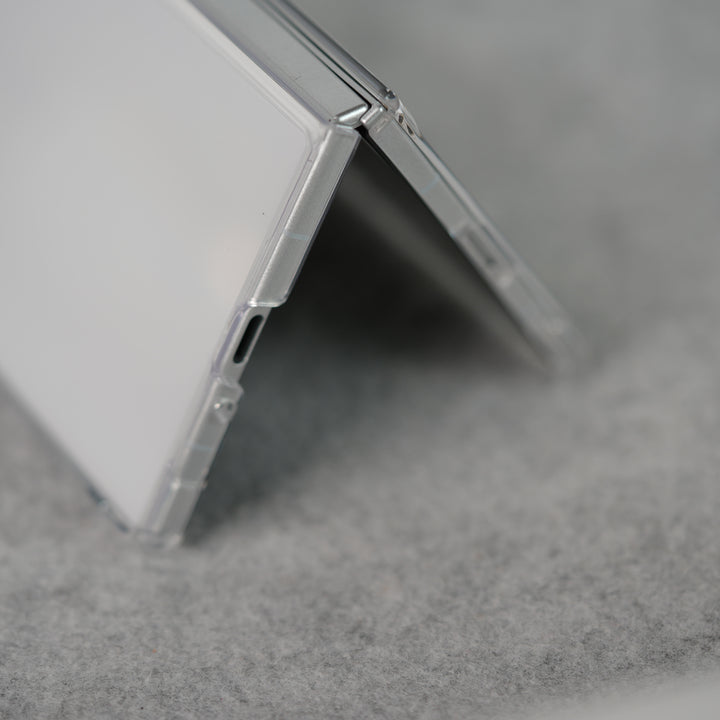Samsung Galaxy Z Fold 7 Sleek Transparent Case Cover