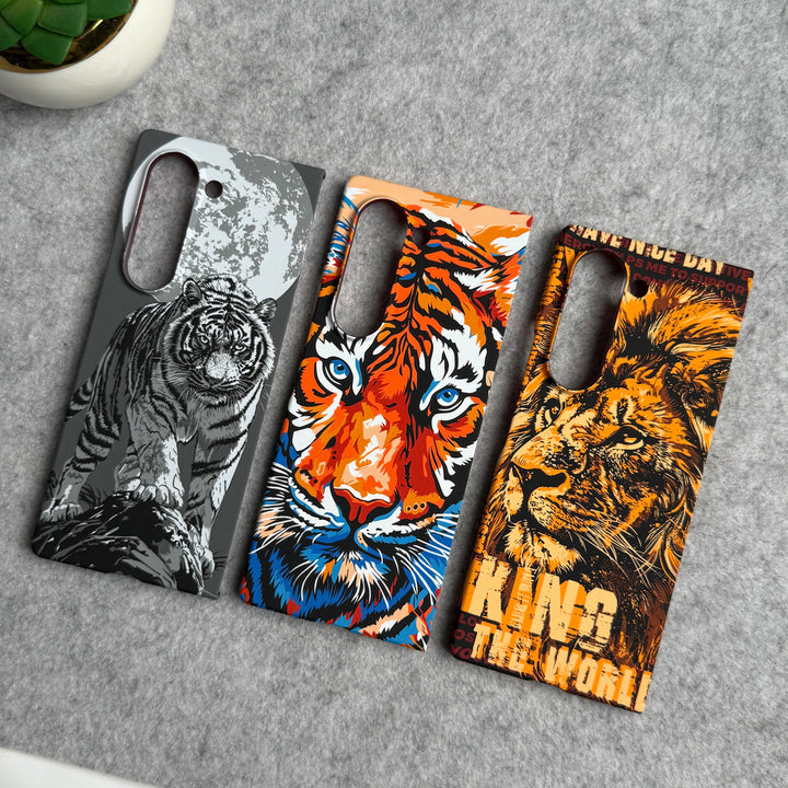 Samsung Galaxy Z Fold Series Carbon Fiber Texture Tiger Lion Design Hard Pc MagSafe Case Cover
