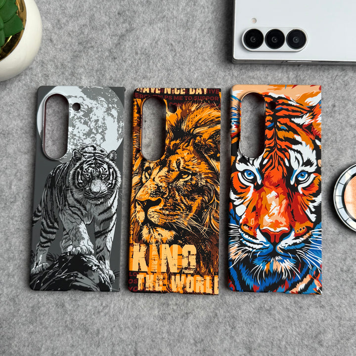 Samsung Galaxy Z Fold Series Carbon Fiber Texture Tiger Lion Design Hard Pc MagSafe Case Cover