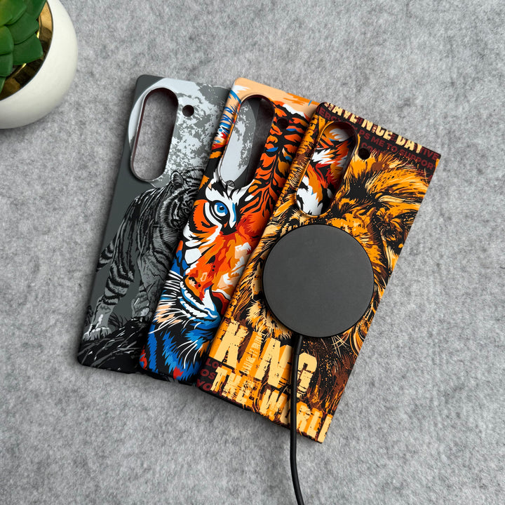 Samsung Galaxy Z Fold Series Carbon Fiber Texture Tiger Lion Design Hard Pc MagSafe Case Cover