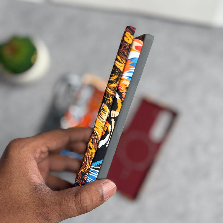 Samsung Galaxy Z Fold Series Carbon Fiber Texture Tiger Lion Design Hard Pc MagSafe Case Cover