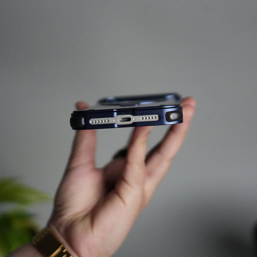 FRATO Aeroflex Metal iPhone 17 Series Frosted Frameless Metal Kickstand Case | BLUE