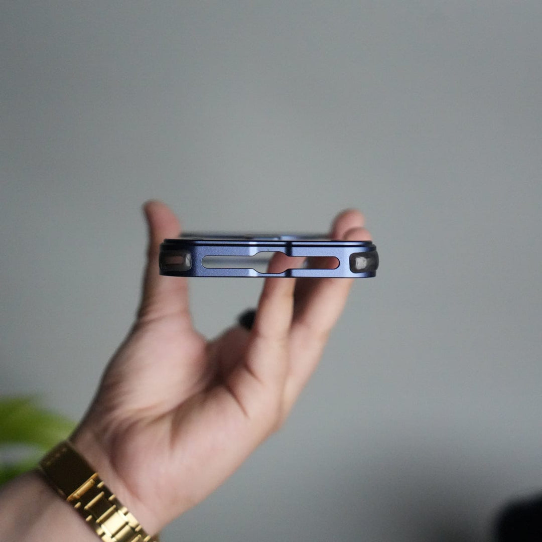 FRATO Aeroflex Metal iPhone 17 Series Frosted Frameless Metal Kickstand Case | BLUE