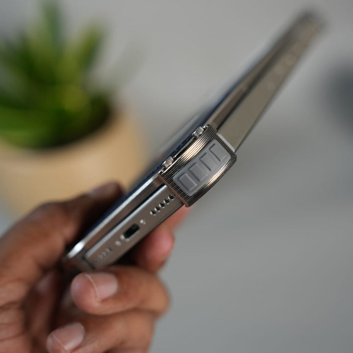 FRATO Aeroflex Metal iPhone 17 Series Premium Blue Carbon Design Aluminium Metal Snap On Rotating Stand case