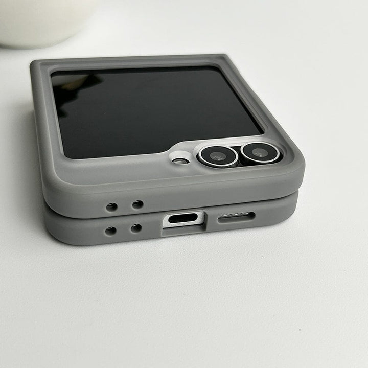 FRATO Flip 6 Collection Samsung Galaxy Z Flip 6 Frosted Smoke Case