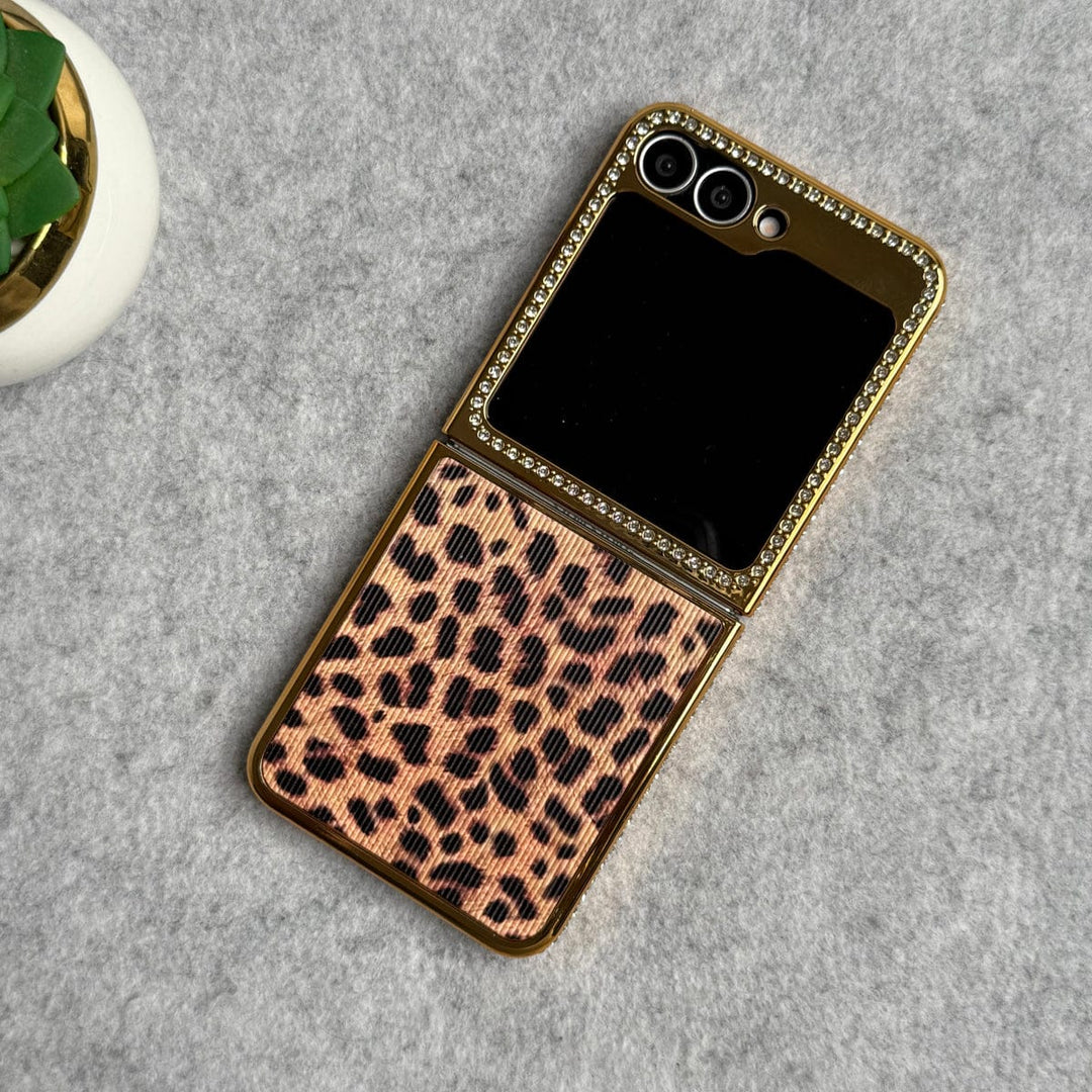 FRATO Flip 6 Collection Samsung Galaxy Z Flip 6 Leopard Pattern Golden Sides Case Cover