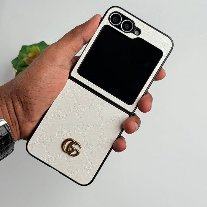 Frato Flip 6 Collection White Samsung Galaxy Z Flip 6 Luxury GG Fashion Leather Brand Case Cover