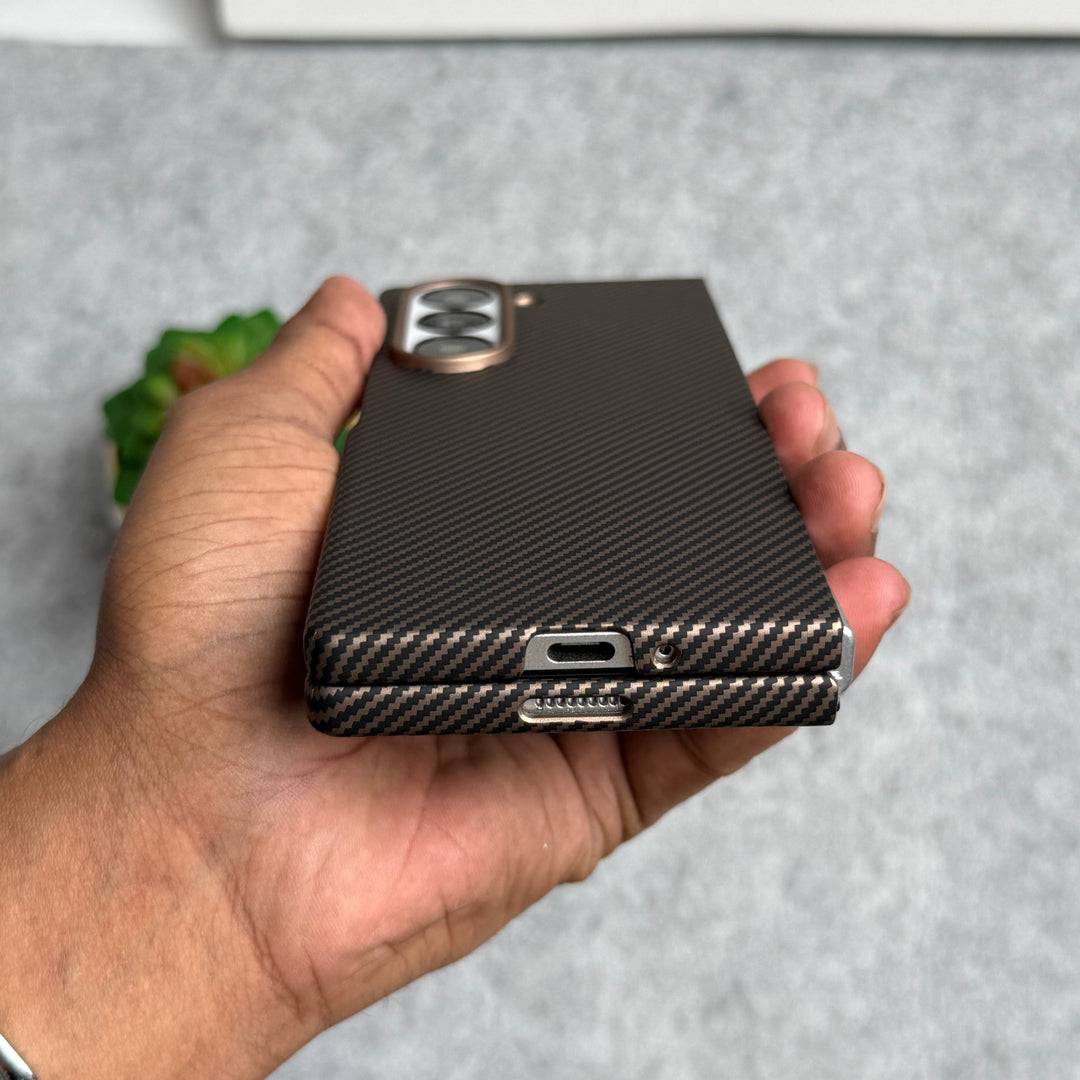 FRATO Fold 6 Collection Samsung Galaxy Z Fold 6 Small Carbon Line Pattern Case Cover