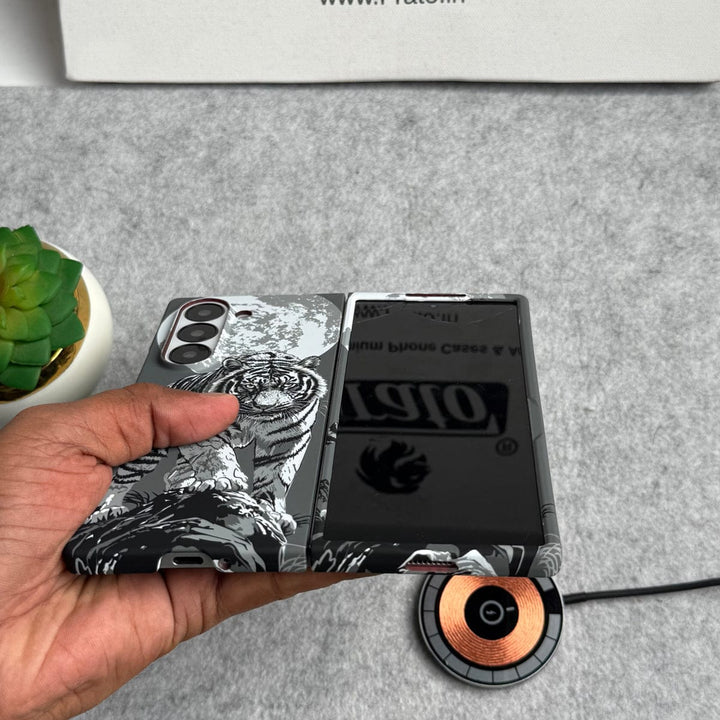 FRATO Fold 6 Collection Samsung Galaxy Z Fold Series Carbon Fiber Texture Tiger Lion Design Hard Pc MagSafe Case Cover