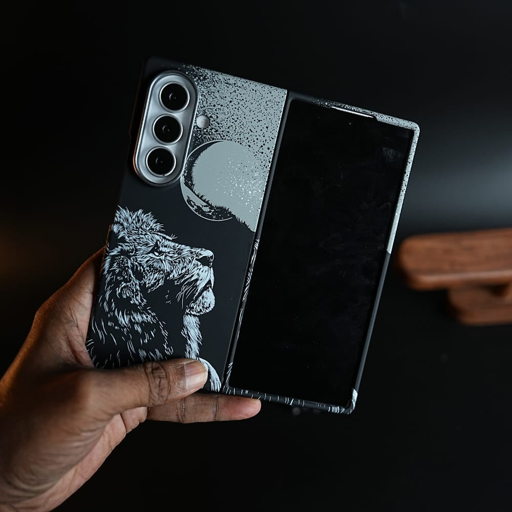 FRATO Fold 7 Collection Design 8 Wildlife Graphic Printed Case for Samsung Galaxy Z Fold 7 | MagSafe Compatible | Protective Cover