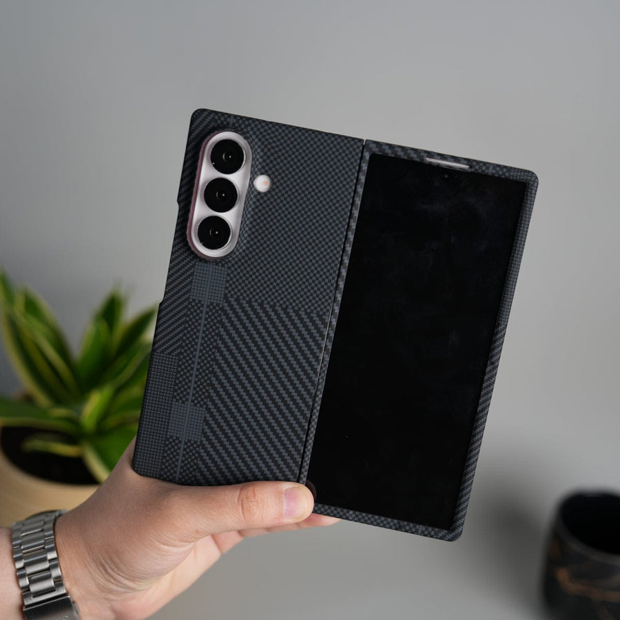 FRATO Fold 7 Collection Galaxy Z Fold 7 Carbon Fiber Texture Design Hard Pc MagSafe Case Cover BlackMix Design