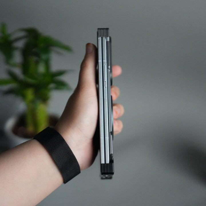 FRATO Fold 7 Collection Galaxy Z Fold 7 Magnetic Aluminum Alloy Metal Rimless Frame Heat Dissipation Stand Phone Case