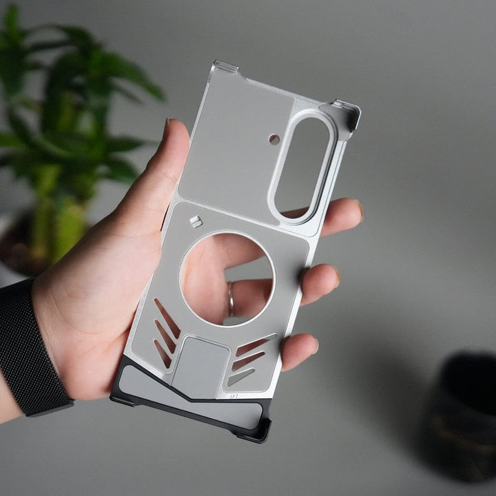 FRATO Fold 7 Collection Galaxy Z Fold 7 Magnetic Aluminum Alloy Metal Rimless Frame Heat Dissipation Stand Phone Case
