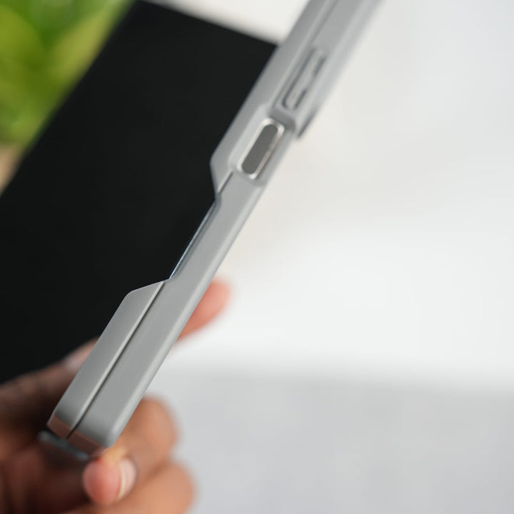 FRATO Fold 7 Collection Galaxy Z Fold 7 Magnetic Frosted Armor Case