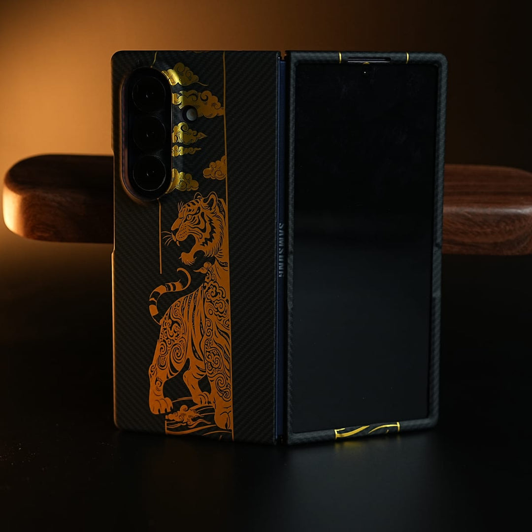 FRATO Fold 7 Collection Galaxy Z Fold 7 Royal Gold Tiger Edition Magsafe Case
