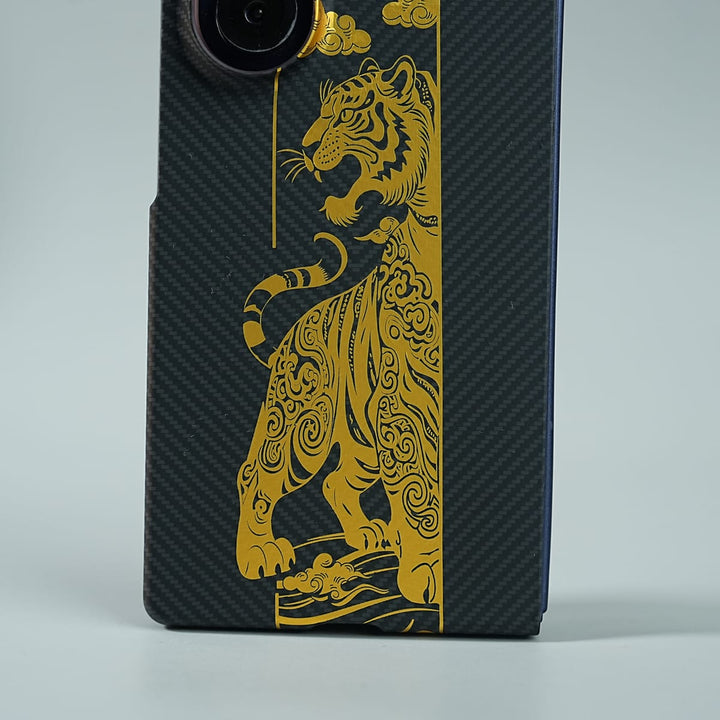 FRATO Fold 7 Collection Galaxy Z Fold 7 Royal Gold Tiger Edition Magsafe Case