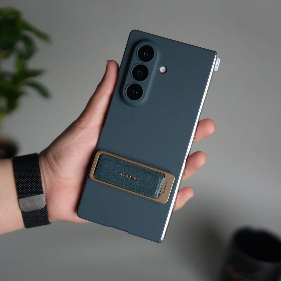 FRATO Fold 7 Collection Galaxy Z Fold 7 Ultra-thin Wristband Brace Holder Kick Stand Front Glass Protective Case