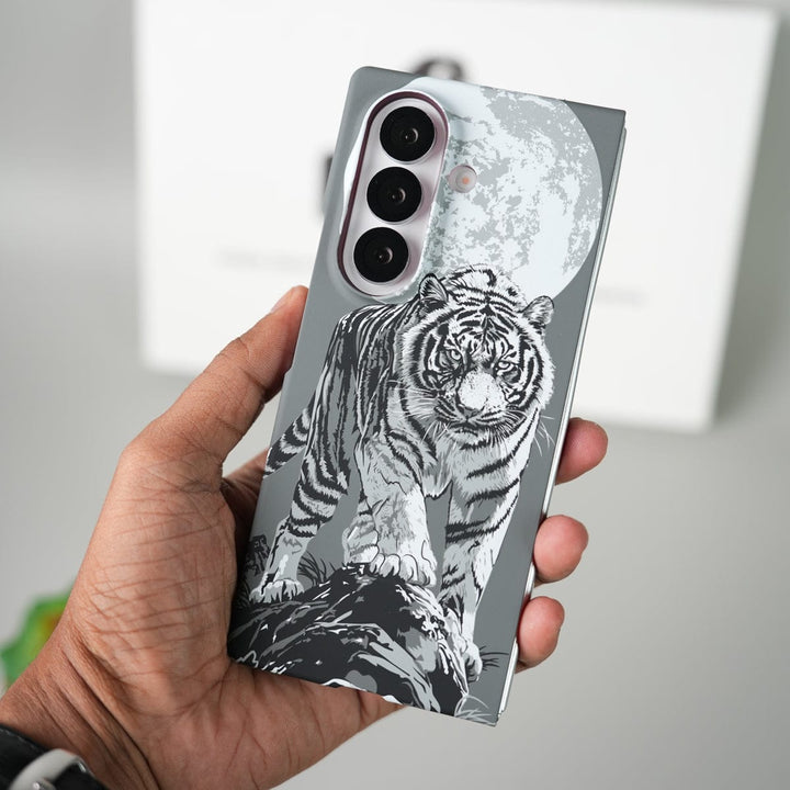 FRATO Fold 7 Collection Samsung Galaxy Z Fold 7 Carbon Fiber Texture Case | Tiger Printed Hard PC Cover with MagSafe | Shockproof Slim Protection