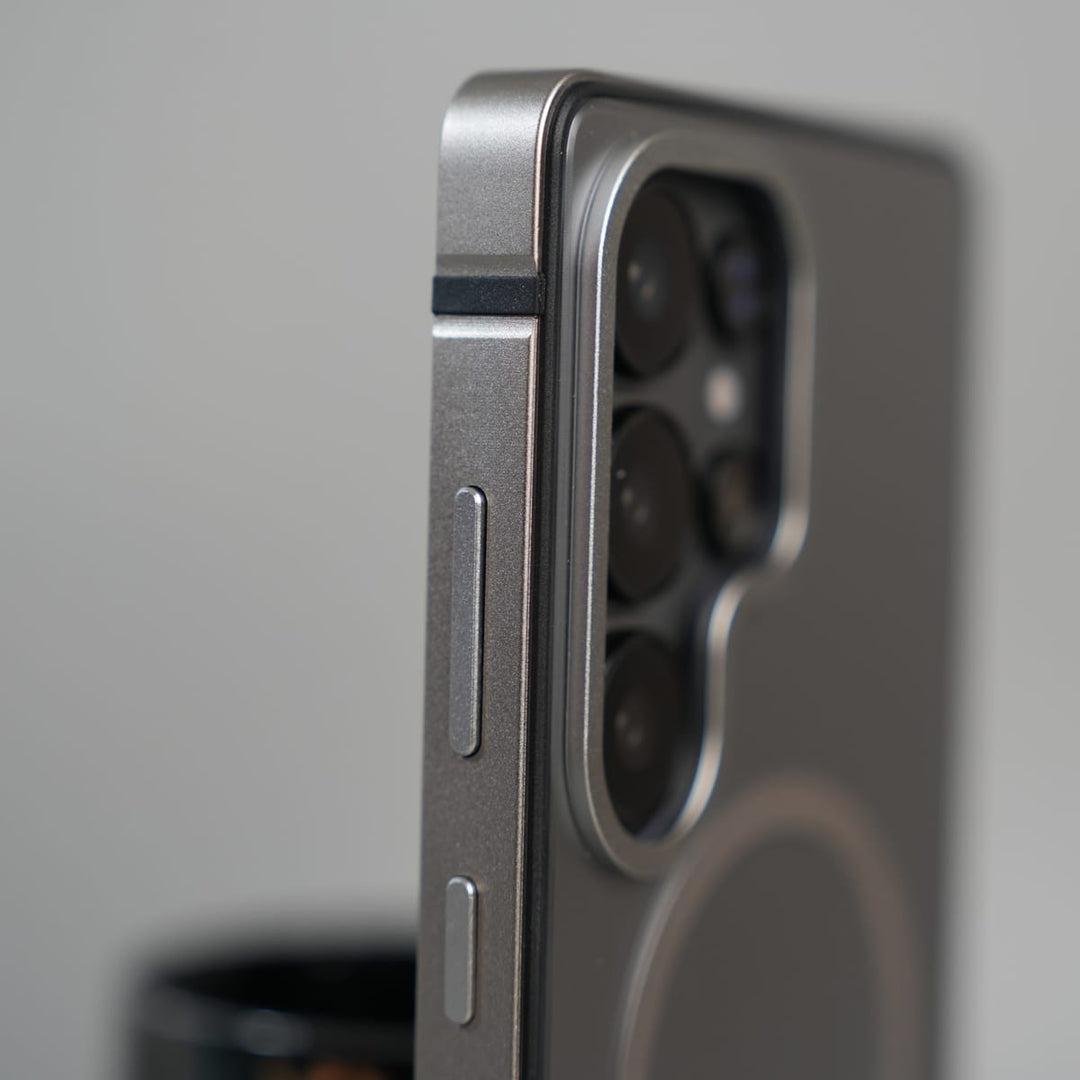 FRATO Galaxy Ultra Series Galaxy Ultra Series Premium Glass Back MagSafe Case with Aluminium Side Bumper