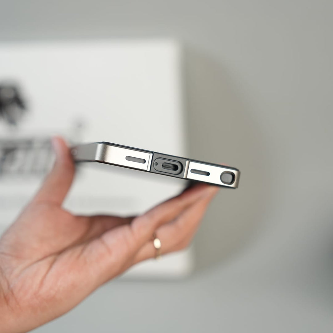 FRATO Galaxy Ultra Series Galaxy Ultra Series Premium Glass Back MagSafe Case with Aluminium Side Bumper