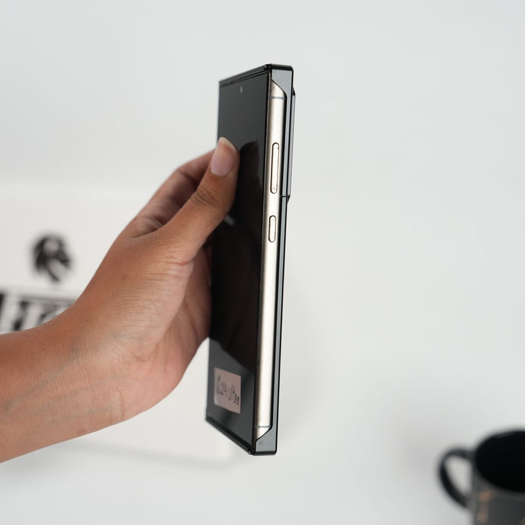 FRATO Galaxy Ultra Series Galaxy Ultra Series Premium Metallic Aeroflex Aluminium Stitch Leather Case