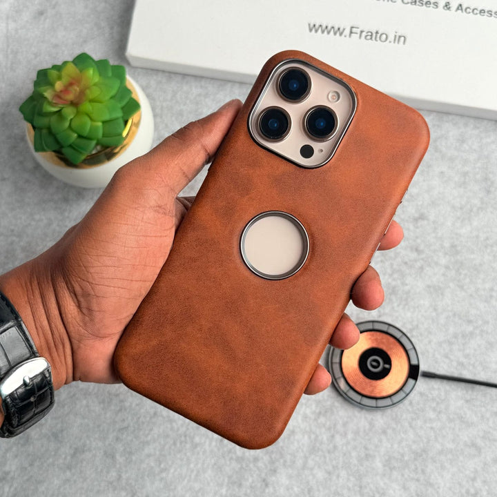 FRATO iPhone 15 Series iPhone 15 Pro / Brown iPhone 15 Series Textured PU Leather Logo Cut MagSafe Case Cover