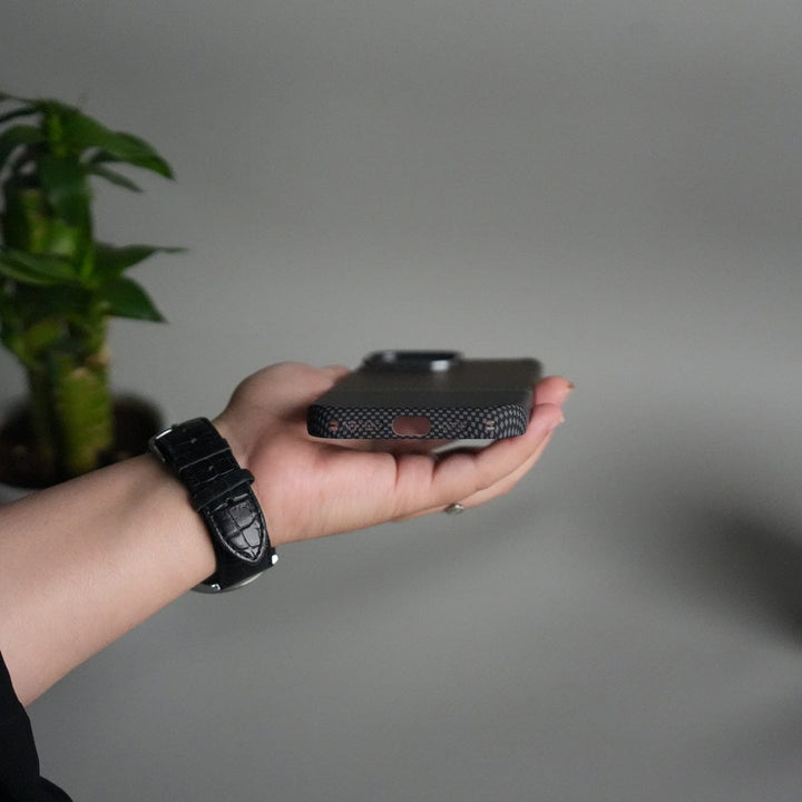 FRATO iPhone 15 Series iPhone 15 Series Carbon Fiber Texture Design Hard Pc MagSafe Case Cover BlackYellow