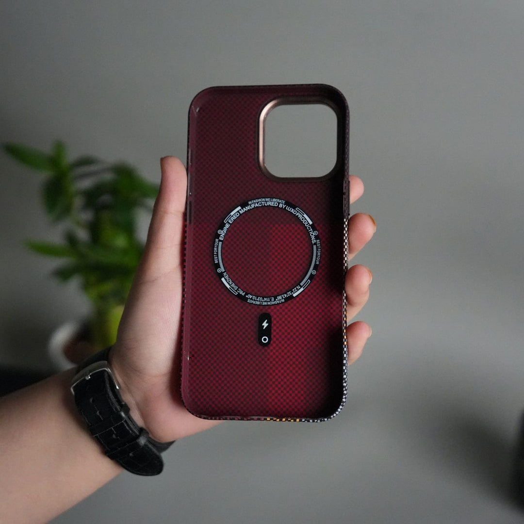 FRATO iPhone 15 Series iPhone 15 Series Carbon Fiber Texture Design Hard Pc MagSafe Case Cover CornerYellow