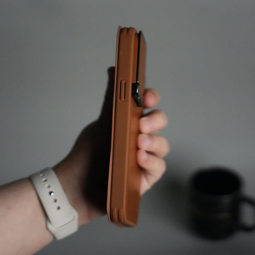 FRATO iPhone 15 Series iPhone 15 Series Flip Case With Metal Camera Stand