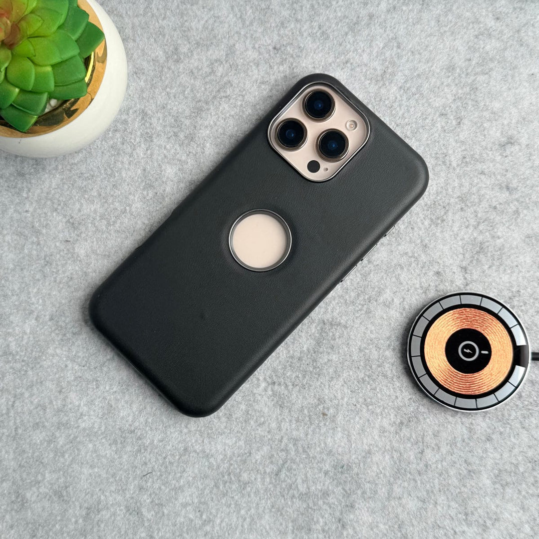 FRATO iPhone 15 Series iPhone 15 Series Textured PU Leather Logo Cut MagSafe Case Cover