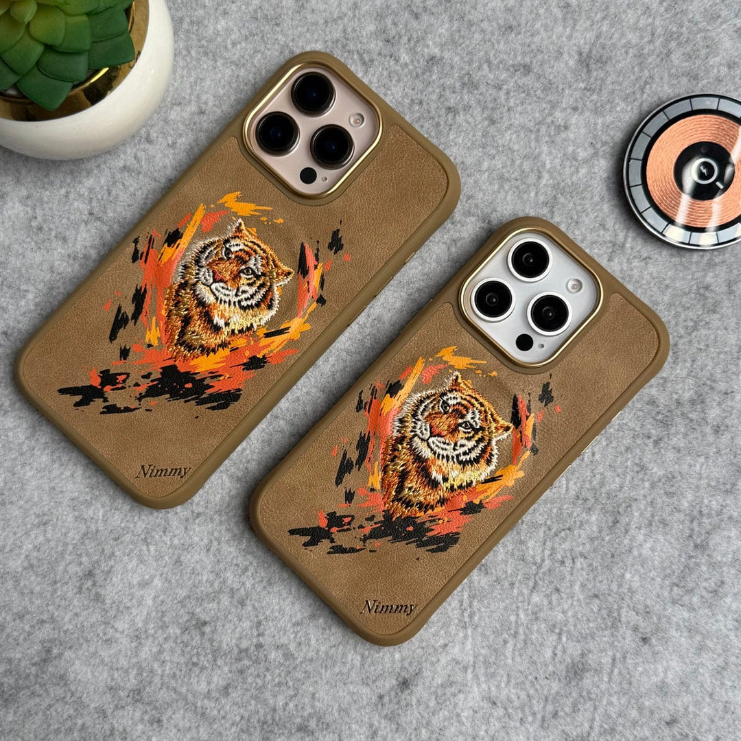 FRATO iPhone 16 Series iPhone 16 Pro Max / iPhone 16 Pro Wild Animal 3D Embroidery Tiger Face MagSafe Case