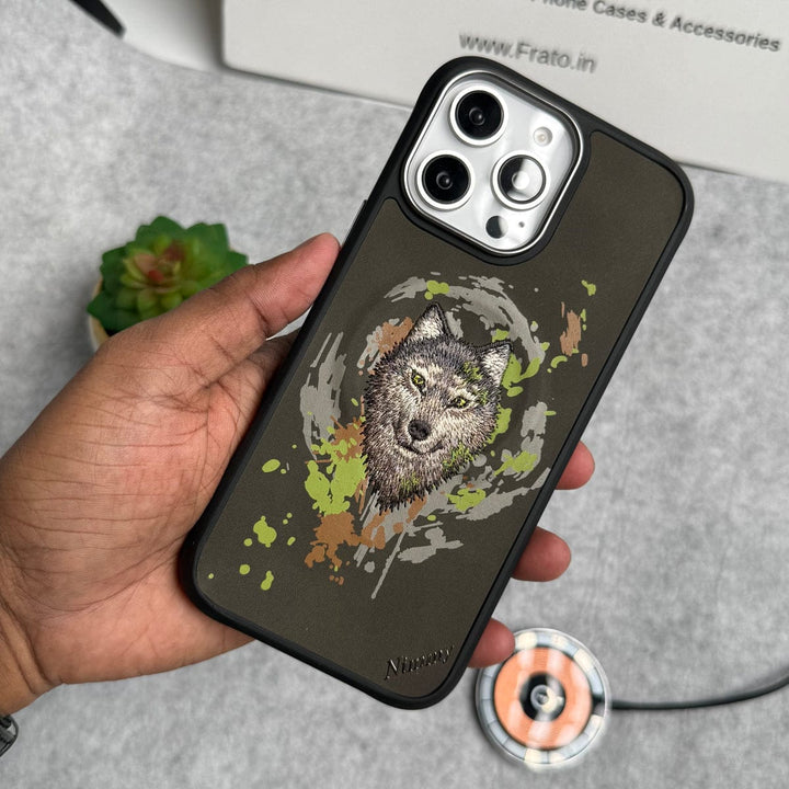 FRATO iPhone 16 Series iPhone 16 Pro Max / iPhone 16 Pro Wild Animal 3D Embroidery Wolf Face MagSafe Case