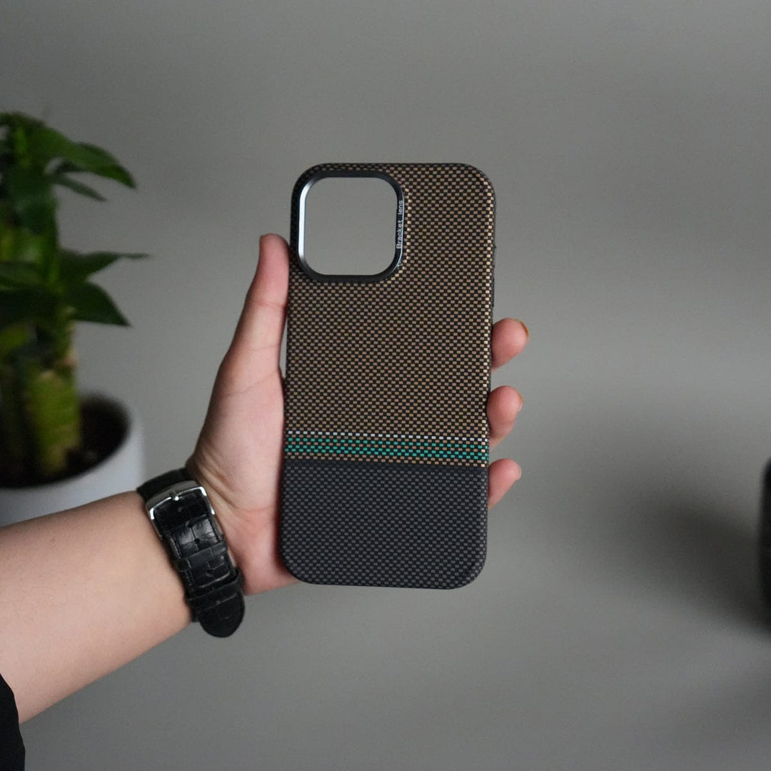 FRATO iPhone 16 Series iPhone 16 Series Carbon Fiber Texture Design Hard Pc MagSafe Case Cover BlackYellow