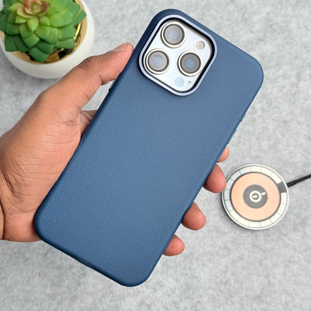 FRATO iPhone 16 Series iPhone 16 Series Premium Leather Texture Metal Camera Bump MagSafe Cover