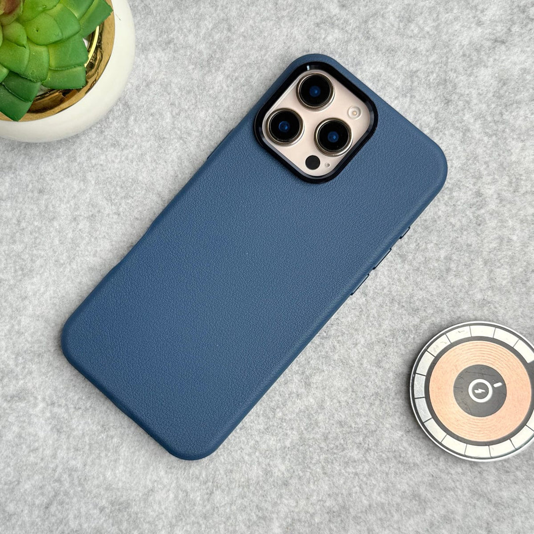 FRATO iPhone 16 Series iPhone 16 Series Premium Leather Texture Metal Camera Bump MagSafe Cover