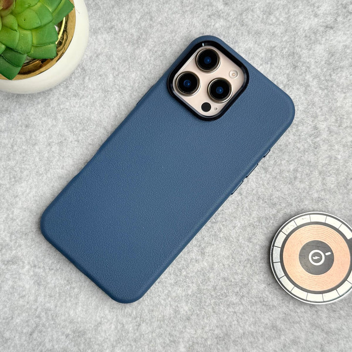 FRATO iPhone 16 Series iPhone 16 Series Premium Leather Texture Metal Camera Bump MagSafe Cover