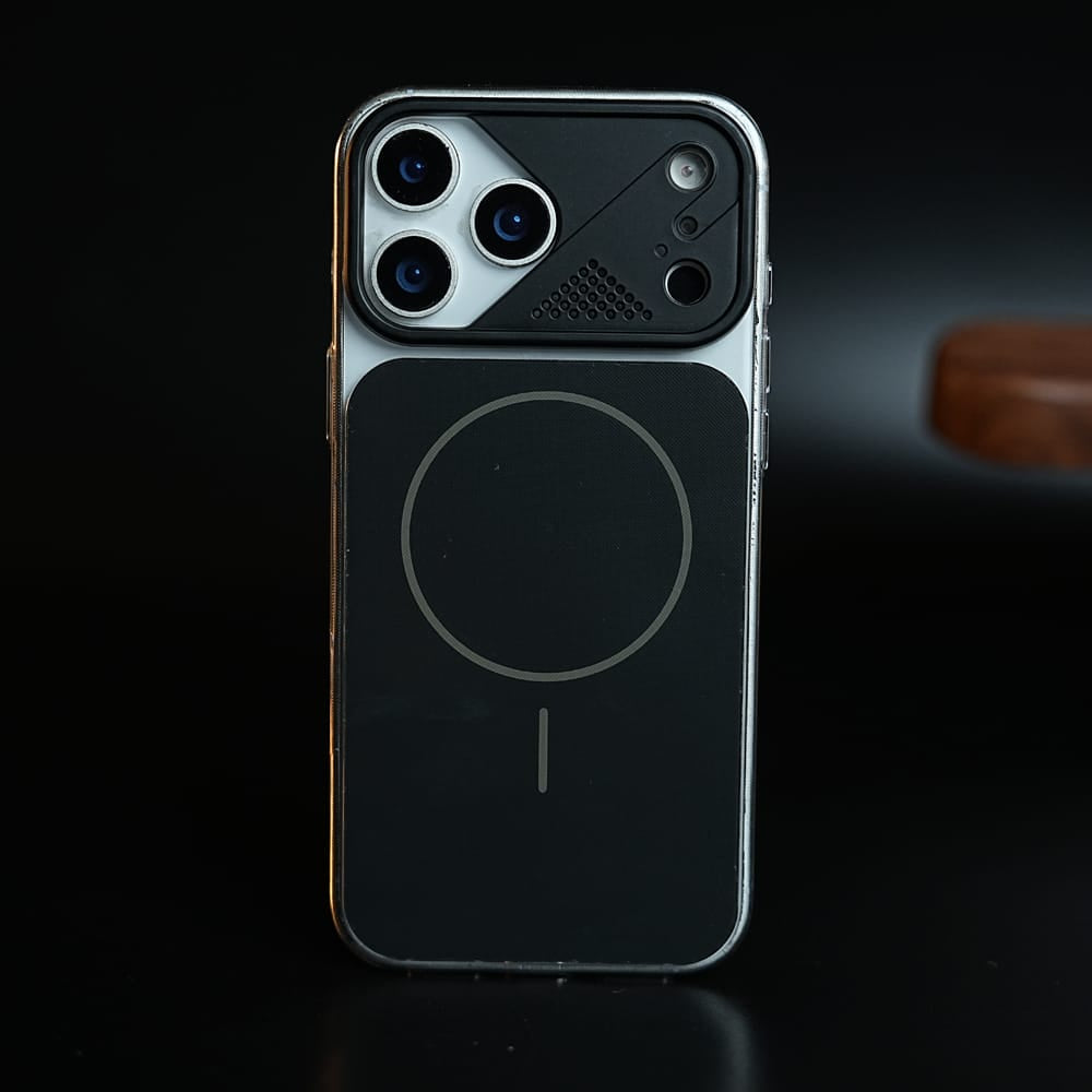 FRATO iPhone 17 Series 17 Pro Max / Black CrystalMag Pro Magnetic Case for iPhone