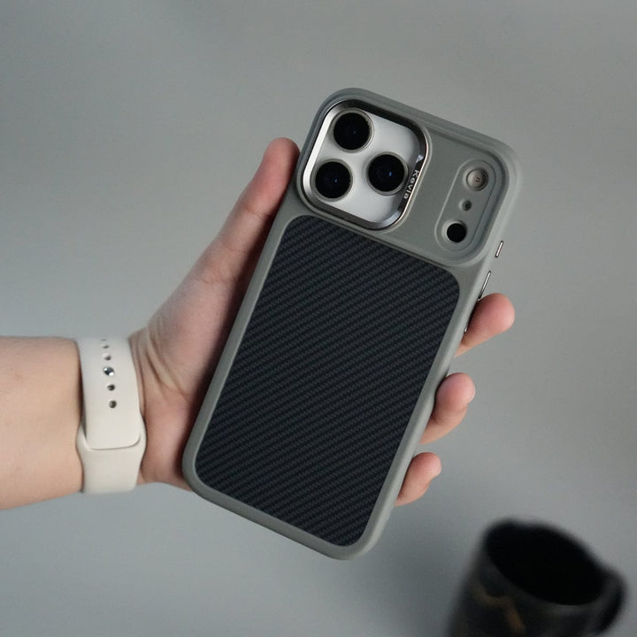 FRATO iPhone 17 Series 17 Pro Max / Gray iPhone 17 Series Carbon Fiber Design MagSafe Cover