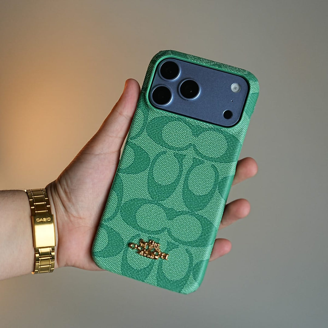 FRATO iPhone 17 Series 17 Pro Max / Green Leather Texture Pattern Case for iPhone 17 Series | Gold-Tone Logo Slim Cover