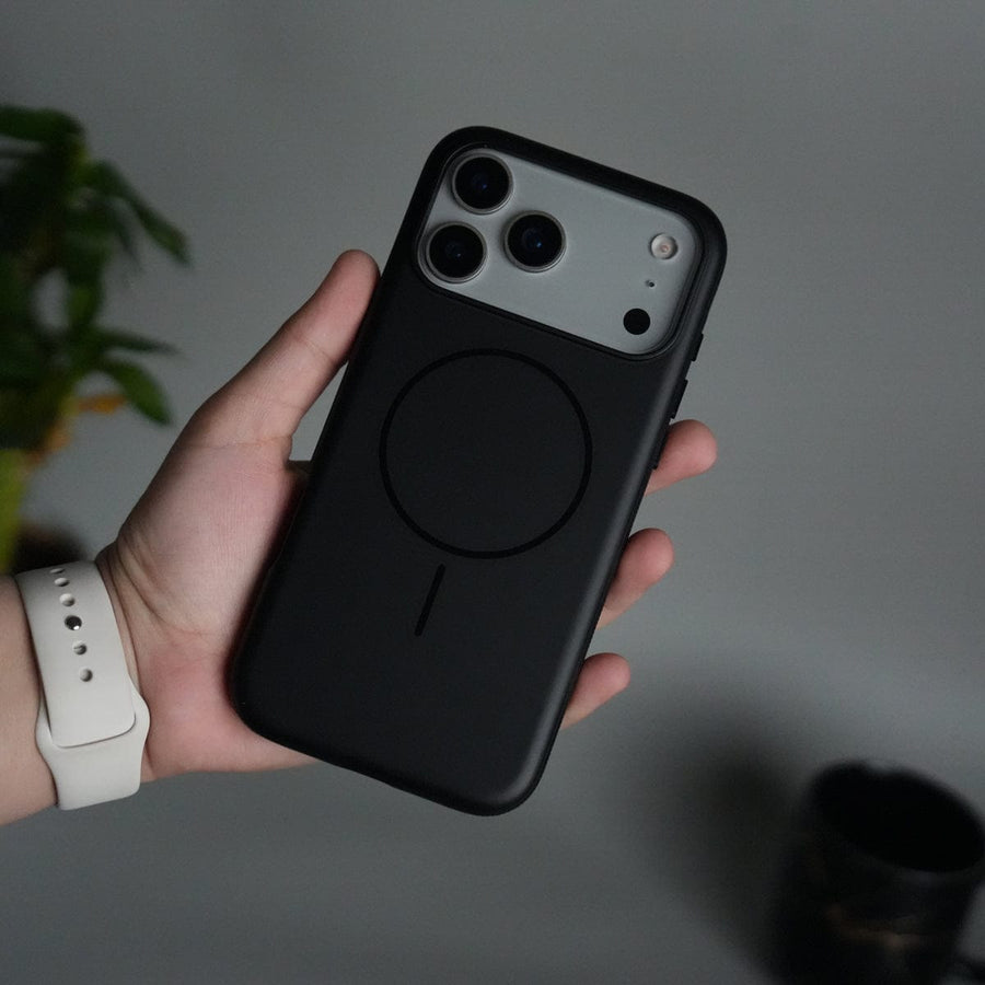 FRATO iPhone 17 Series 17 Pro Max iPhone 17 Series Matte Black MagSafe Case | Magnetic Protective Cover