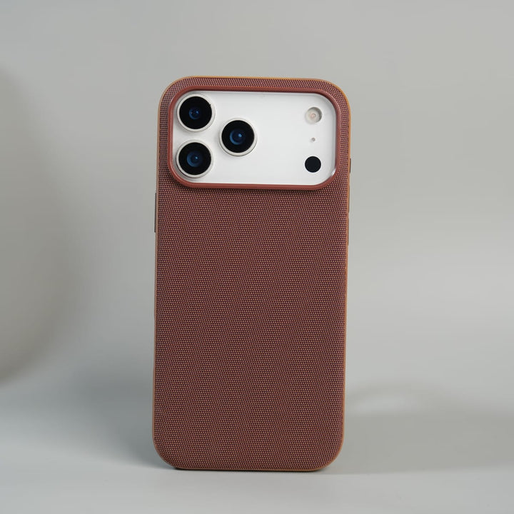 FRATO iPhone 17 Series 17 Pro Max / Maroon iPhone 17 Series Dotted Premium Case With Magsafe Compatibility