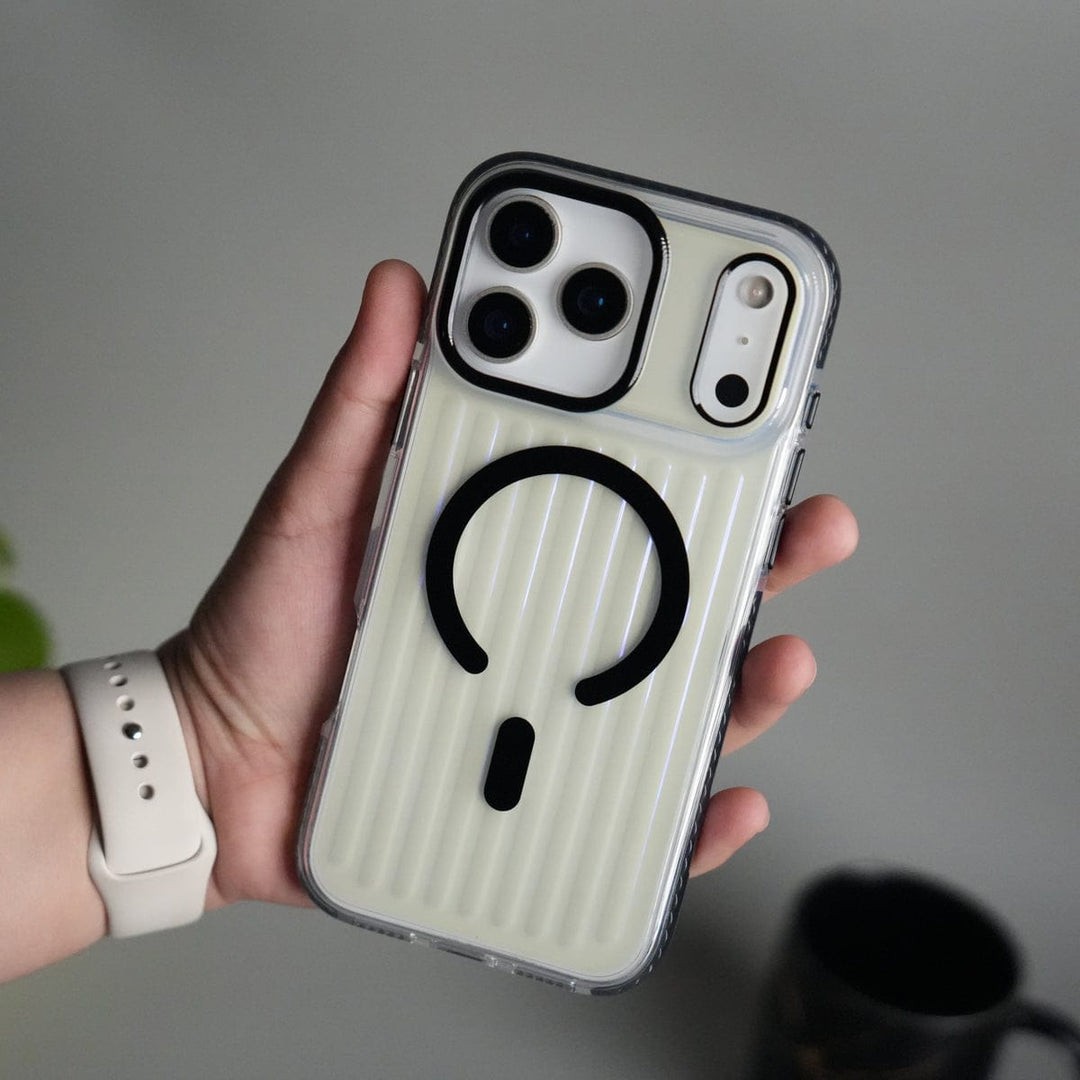 FRATO iPhone 17 Series Black iPhone 17 Pro Max Transparent MagSafe Suitcase Design Case Back Cover