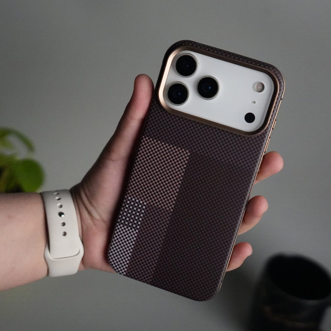 FRATO iPhone 17 Series Brown iPhone 17 Pro Max Carbon Fiber Texture Design Side Bumper MagSafe Case Cover