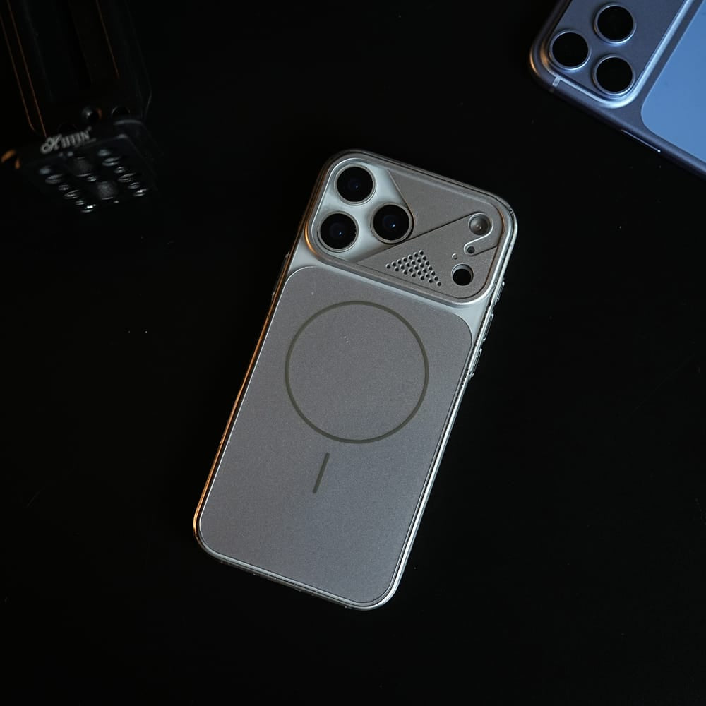 FRATO iPhone 17 Series CrystalMag Pro Magnetic Case for iPhone