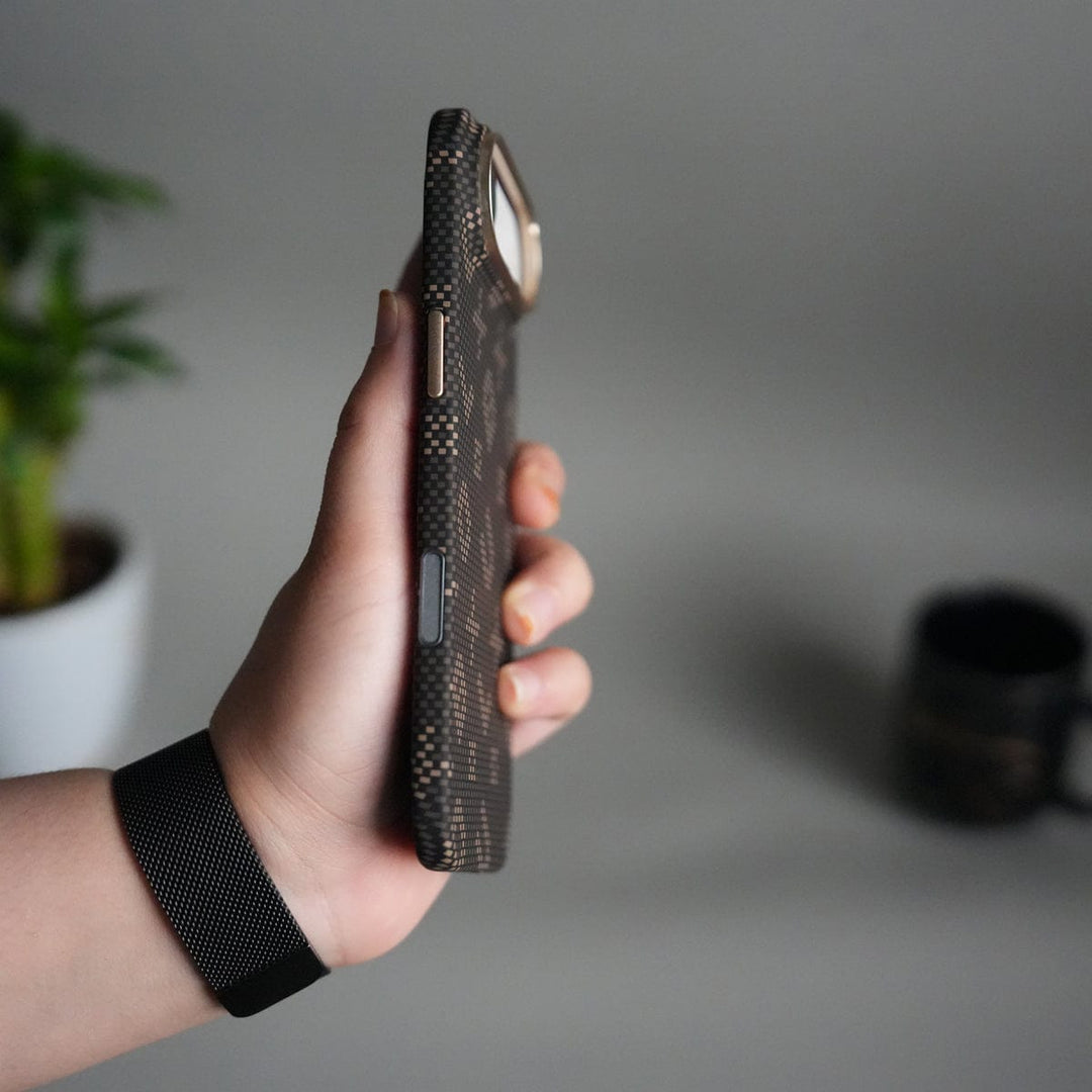 FRATO iPhone 17 Series iPhone 17 Air Aramid Fiber Case | Slim MagSafe Cover | Desert